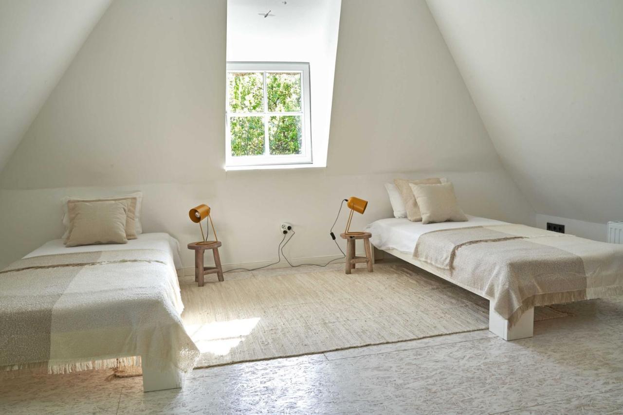 Villa Reetdachhaus De Ole Kaat à Niesgrau Extérieur photo